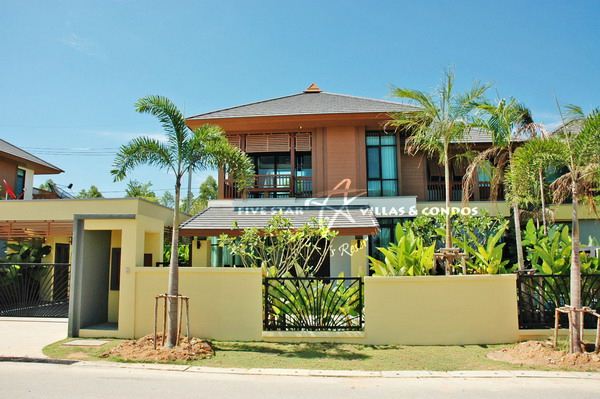 3-bedroom pool villa in great environment House East Pattaya 3-bedroom pool villa in great environment House East Pattaya