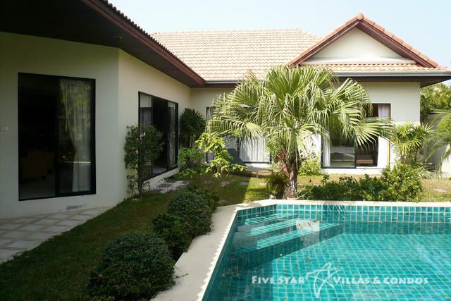 3-bedroom View Talay Villa on corner plot House View Talay Villas 3-bedroom View Talay Villa on corner plot House View Talay Villas