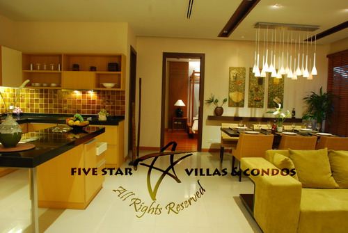 Just a walk to the Shopping Malls and Entertainment Condominium South Pattaya Just a walk to the Shopping Malls and Entertainment Condominium South Pattaya