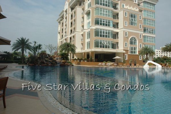 Large 1-bedroom condo for sale in central Pattaya Condominium Central Pattaya