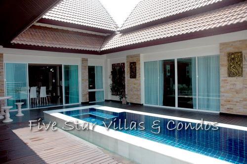 Penthouse with own swimming pool Condominium Pratumnak Hill