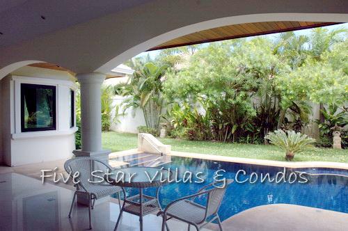 3-bedroom pool villa in Jomtien House Jomtien Park Villas