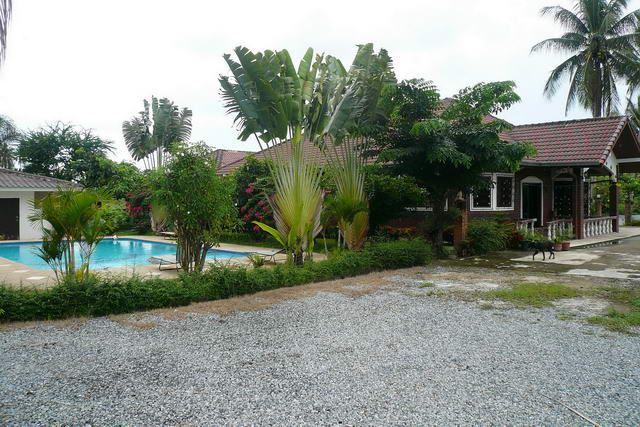 House For Sale Na Jomtien + House Huay Yai - Na Jomtien House For Sale Na Jomtien + House Huay Yai - Na Jomtien