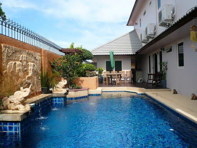 House For Sale Pattaya + House East Pattaya, near Soi Nern Plab Waan House For Sale Pattaya + House East Pattaya, near Soi Nern Plab Waan
