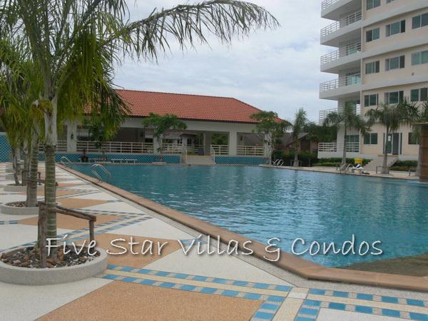 Condominium for sale Jomtien at VT5C showing swimming pool