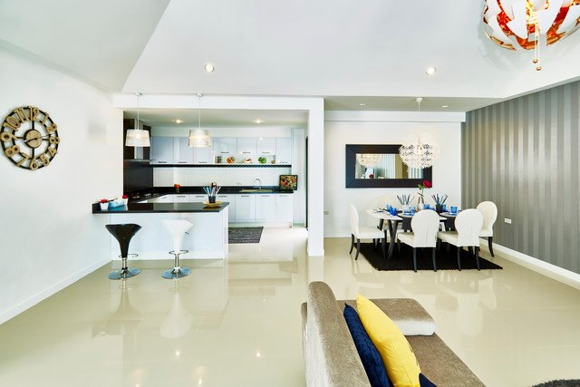 House for sale Pattaya showing the open plan concept House for sale Pattaya showing the open plan concept