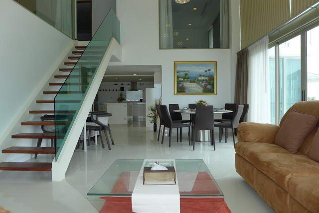 Condominium for sale Naklua showing the feature staircase Condominium for sale Naklua showing the feature staircase