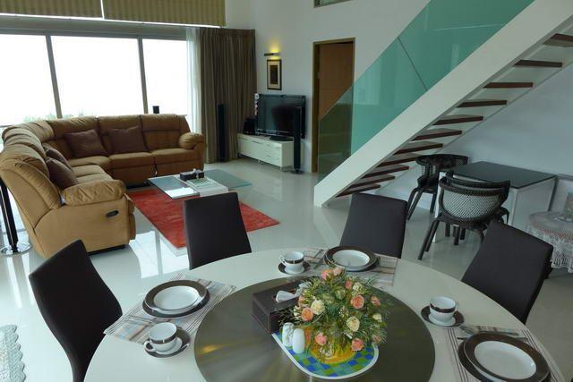 Condominium for sale Naklua showing the large living areas Condominium for sale Naklua showing the large living areas