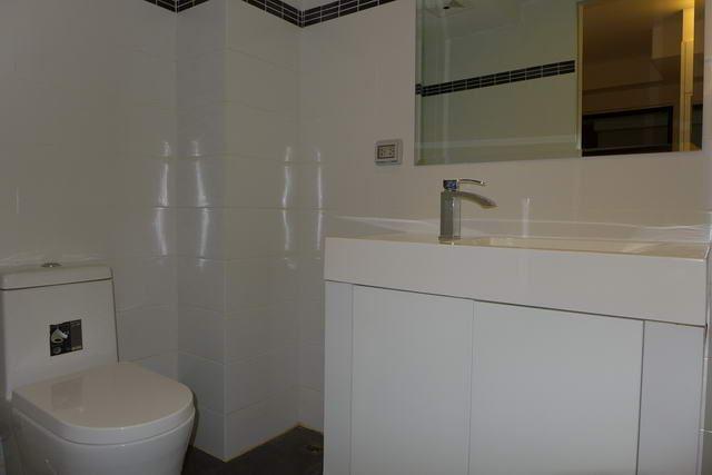 Condominium For Sale Pratumnak showing the bathroom Condominium For Sale Pratumnak showing the bathroom