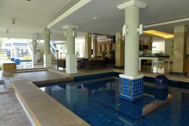 Land for sale Na Jomtien Pattaya showing the club house Land for sale Na Jomtien Pattaya showing the club house