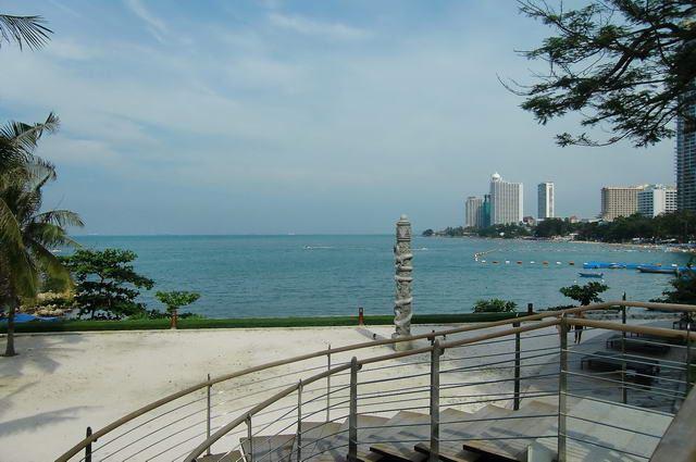 Condominium for sale Pattaya The Cove showing the sea view Condominium for sale Pattaya The Cove showing the sea view