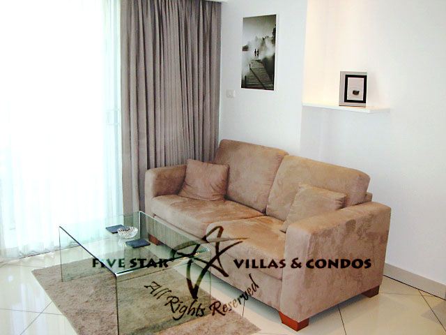 Condominium for rent on Pattaya Beach at VT 6 showing the sitting area