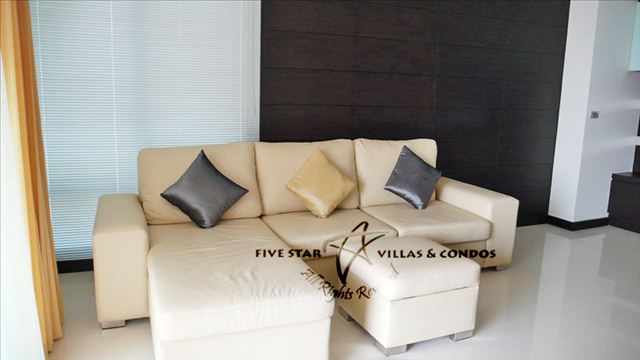 Condominium for rent in Naklua at Ananya showing the sitting area Condominium for rent in Naklua at Ananya showing the sitting area