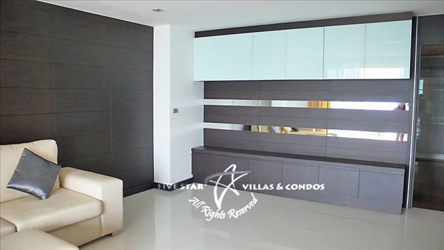 Condominium for rent in Naklua at Ananya showing a wall feature Condominium for rent in Naklua at Ananya showing a wall feature