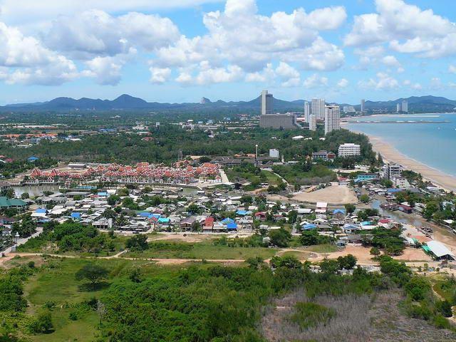 House for sale at Na Jomtien Pattaya showing the view look over na jomtien beach House for sale at Na Jomtien Pattaya showing the view look over na jomtien beach