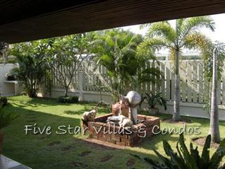 House for Sale Baan Amphur beach Pattaya showing the garden