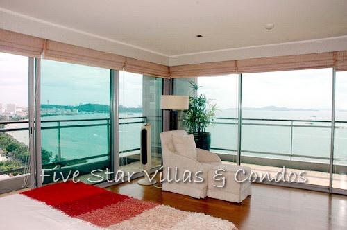 Condominium for sale on Pattaya Beach at NORTHSHORE showing bedroom view