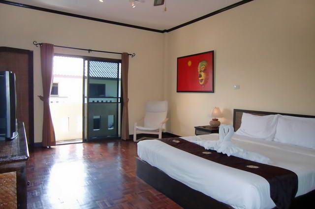 Serviced Apartments For Sale Pattaya showing the large accommodation