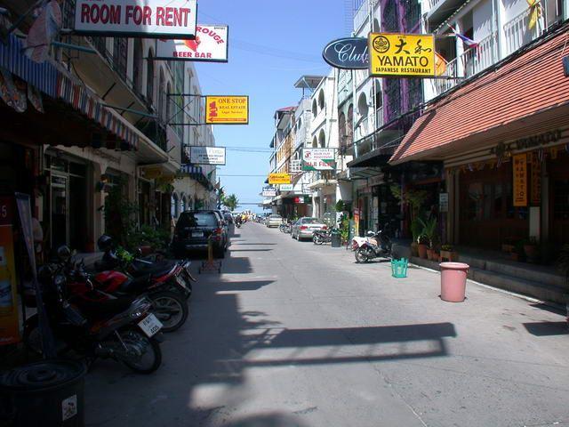 Guest House for sale in Pattaya in busy location Guest House for sale in Pattaya in busy location