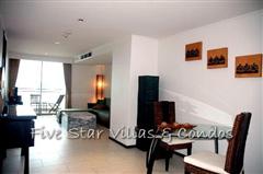 Condominium for rent on Pattaya Beach at NORTHSHORE showing the dining area