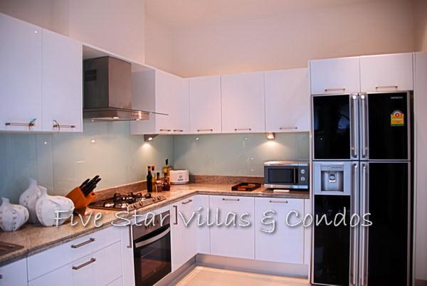 Pool villa for sale in Pattaya at The Vineyard Phase 2 showing the kitchen