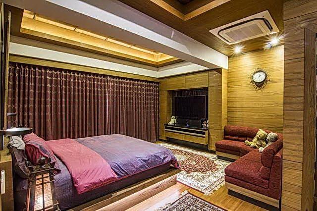Condominium for sale in Pattaya showing the master bedroom Condominium for sale in Pattaya showing the master bedroom