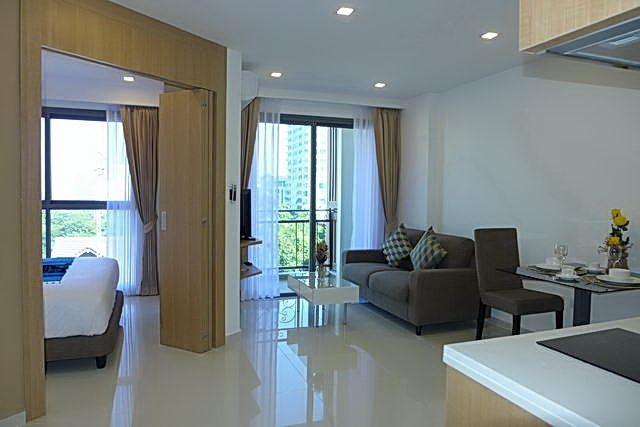 Condominium for sale Pratumnak Hill Pattaya showing the living area Condominium for sale Pratumnak Hill Pattaya showing the living area