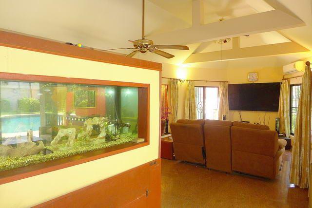 House for sale Pattaya showing the living area House for sale Pattaya showing the living area