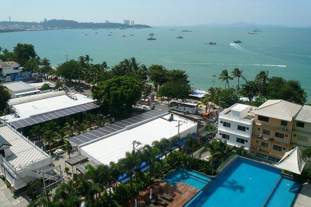 Condominium for sale in Pattaya showing the view Condominium for sale in Pattaya showing the view