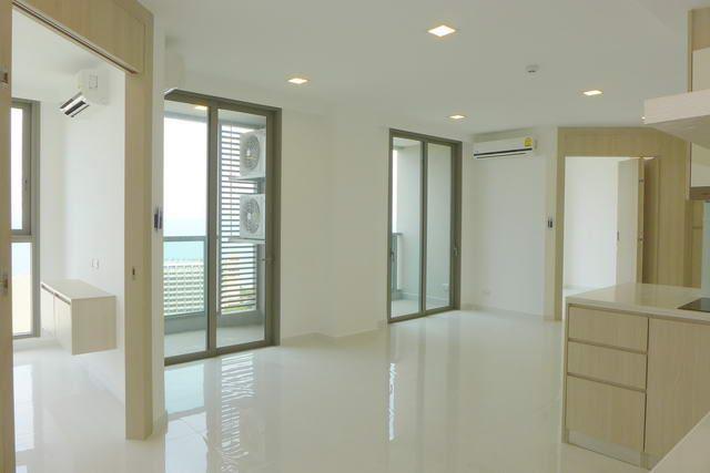 Condominium for sale Pratumnak Hill Pattaya showing the living area Condominium for sale Pratumnak Hill Pattaya showing the living area