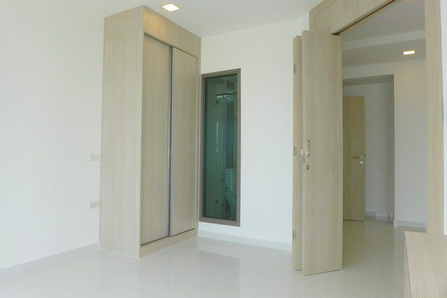 Condominium for sale Pratumnak Hill Pattaya showing a bedroom Condominium for sale Pratumnak Hill Pattaya showing a bedroom