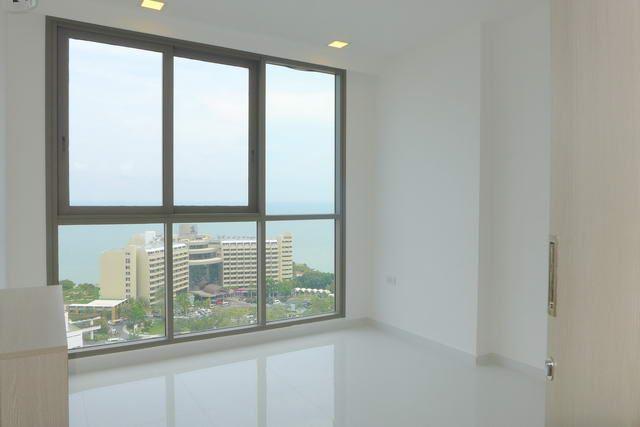 Condominium for sale Pratumnak Hill Pattaya showing a bedroom views Condominium for sale Pratumnak Hill Pattaya showing a bedroom views