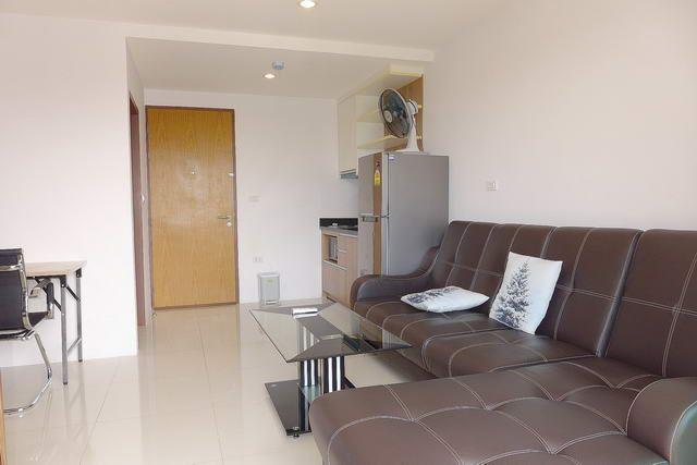 Condominium For Sale Pratumnak showing the dining, kitchen and living areas Condominium For Sale Pratumnak showing the dining, kitchen and living areas