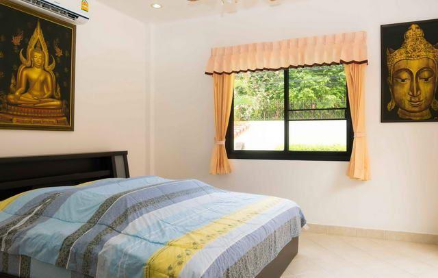 House for sale East Pattaya showing a bedroom House for sale East Pattaya showing a bedroom