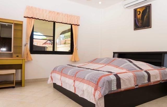 House for sale East Pattaya showing a further bedroom House for sale East Pattaya showing a further bedroom