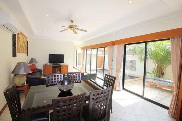 House for sale Jomtien showing the living and dining areas House for sale Jomtien showing the living and dining areas