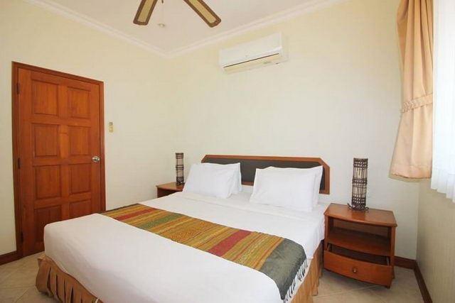 House for sale Jomtien showing the second bedroom House for sale Jomtien showing the second bedroom