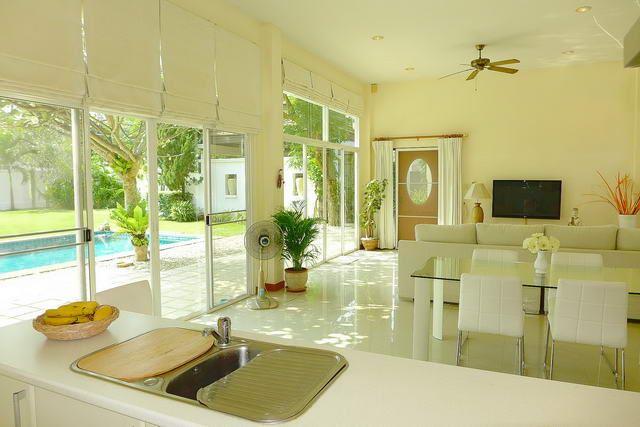 House for sale East Pattaya showing the open plan concept House for sale East Pattaya showing the open plan concept