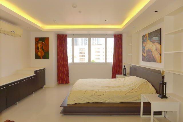 Condominium for sale Pattaya showing the bedroom Condominium for sale Pattaya showing the bedroom