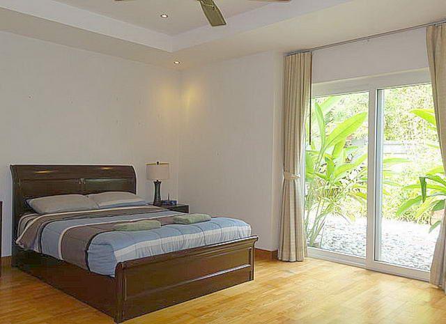 House for sale Siam Royal View Pattaya showing a further bedroom House for sale Siam Royal View Pattaya showing a further bedroom