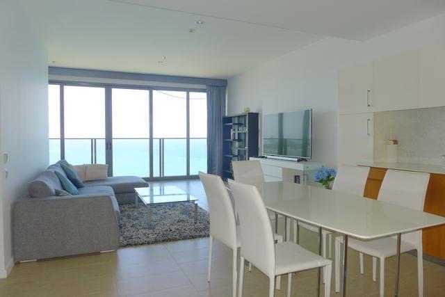 Condominium for sale Wong Amat showing thedining and living areas Condominium for sale Wong Amat showing thedining and living areas