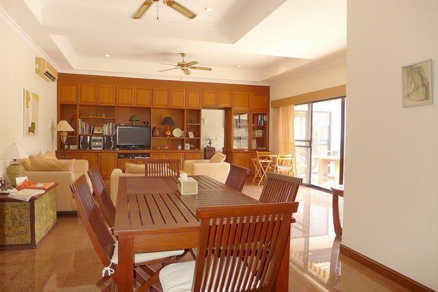House for sale View Talay Villas Jomtien showing the open plan concept House for sale View Talay Villas Jomtien showing the open plan concept