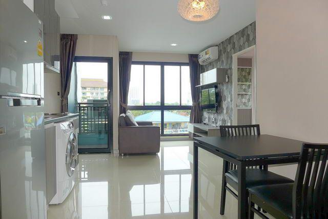 Condominium for sale North Pattaya showing the open plan concept Condominium for sale North Pattaya showing the open plan concept