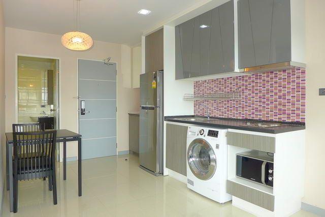Condominium for sale North Pattaya showing the kitchen Condominium for sale North Pattaya showing the kitchen