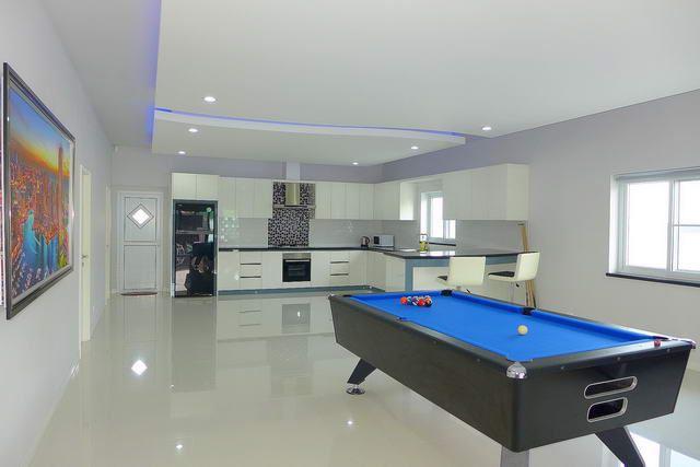 House for sale Bangsaray Pattaya showing the kitchen House for sale Bangsaray Pattaya showing the kitchen