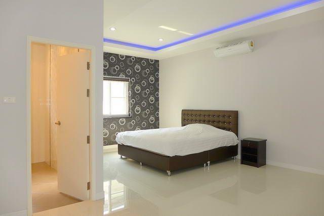 House for sale Bangsaray Pattaya showing the second bedroom suite House for sale Bangsaray Pattaya showing the second bedroom suite