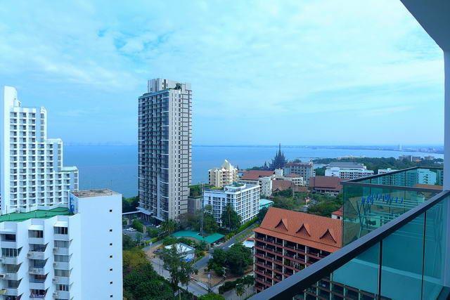 Condominium for sale Wong Amat showing another view Condominium for sale Wong Amat showing another view