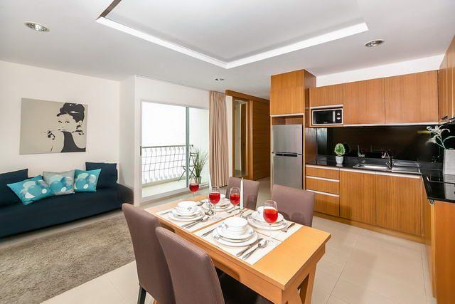 Condominium for sale Jomtien showing the large living area Condominium for sale Jomtien showing the large living area