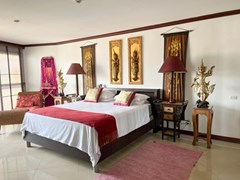 Condo for sale Pattaya Jomtien showing Master Bedroom