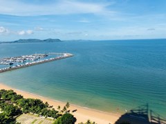 Condominium for rent Na Jomtien Pattaya showing the sea view 